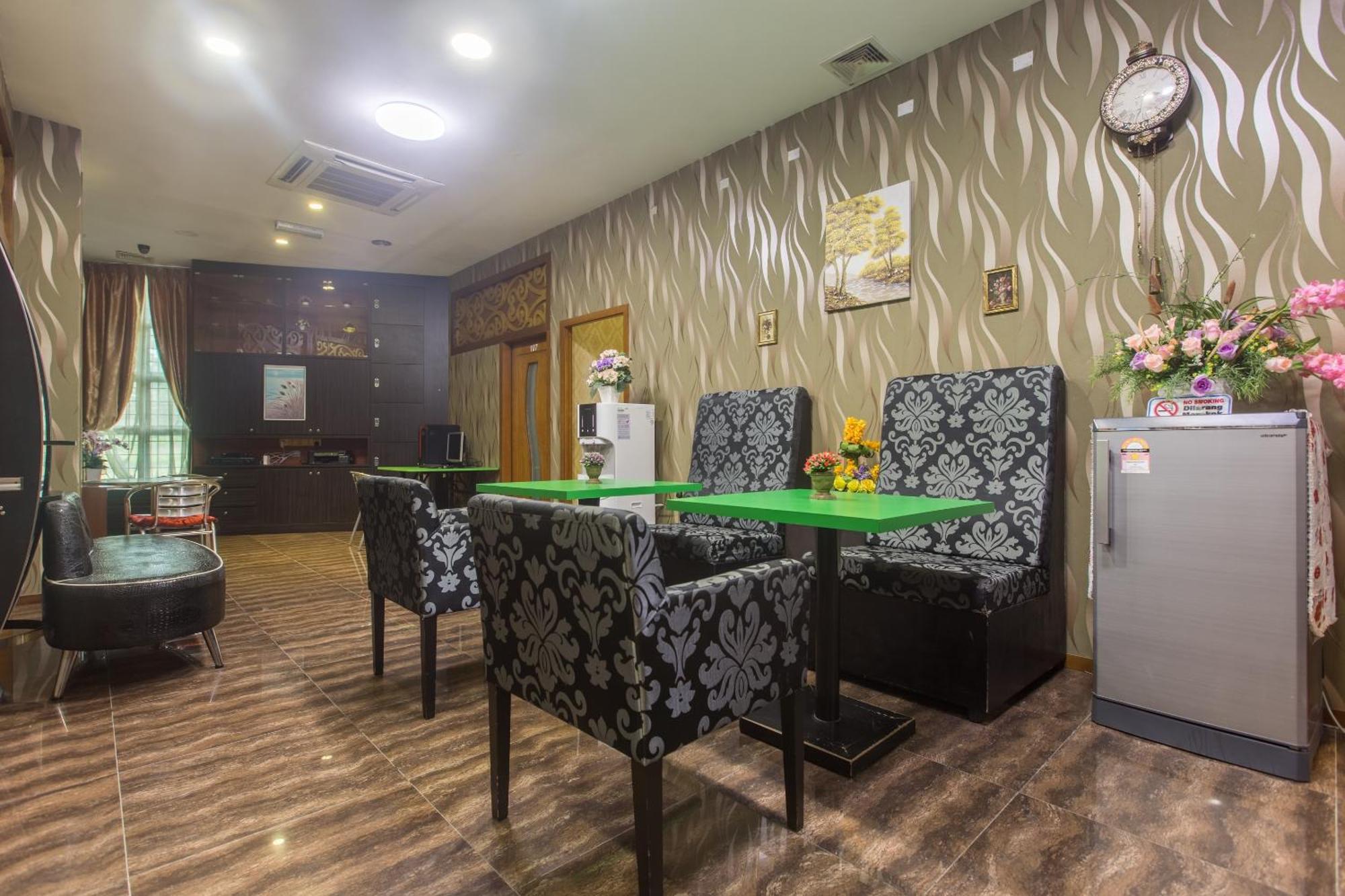 Spot On 89858 Rebecca'S Homes كوتا كينابالو المظهر الخارجي الصورة