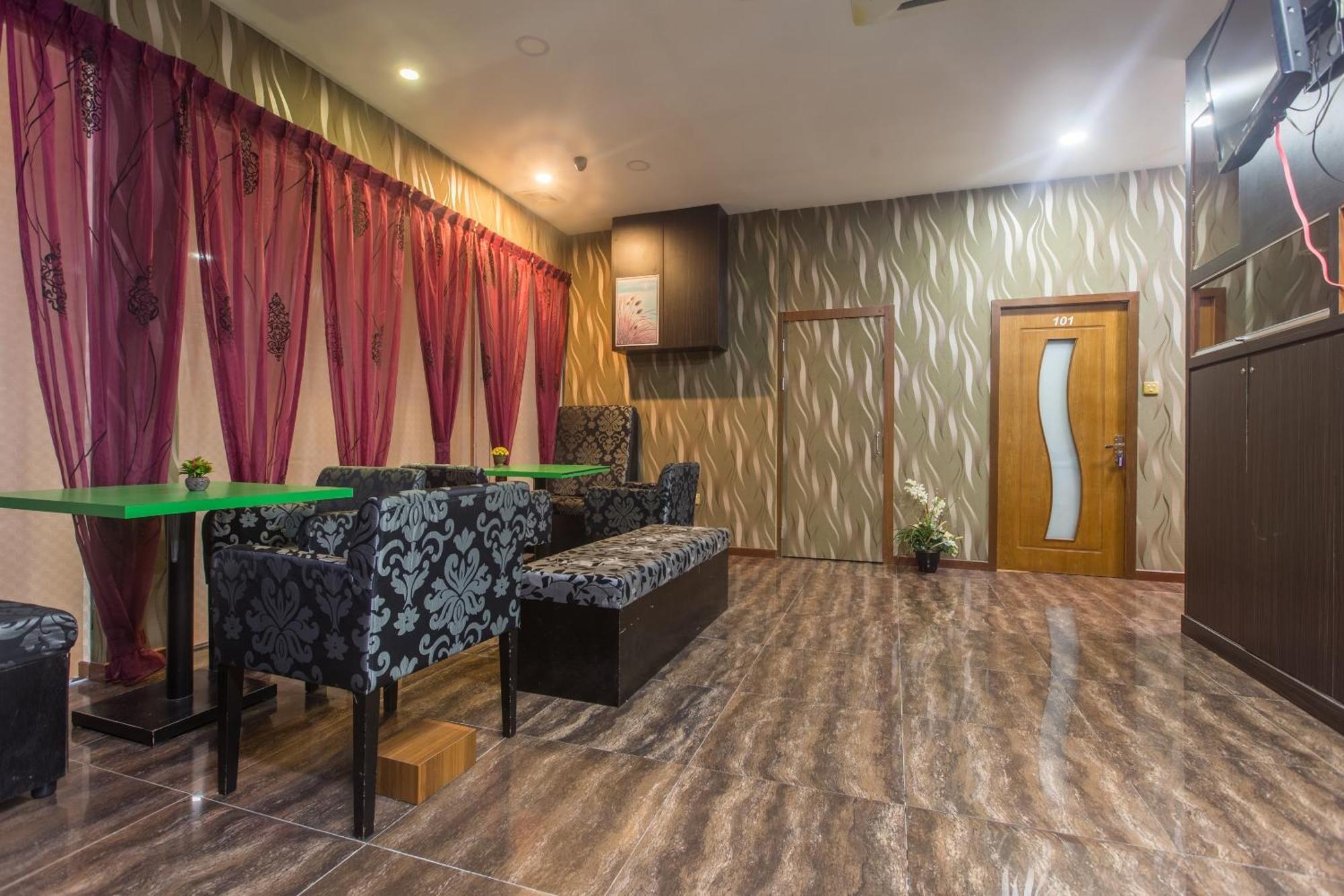 Spot On 89858 Rebecca'S Homes كوتا كينابالو المظهر الخارجي الصورة